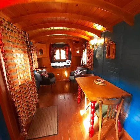 Roulotte Cosy Les Roseaux Bleux Blennes